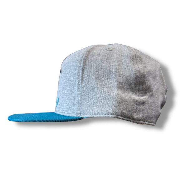 Pokemon Ball Cap Youth Charizard Gray and Teal Unworn Flat Brim Snapback OSFM - Picture 2 of 7